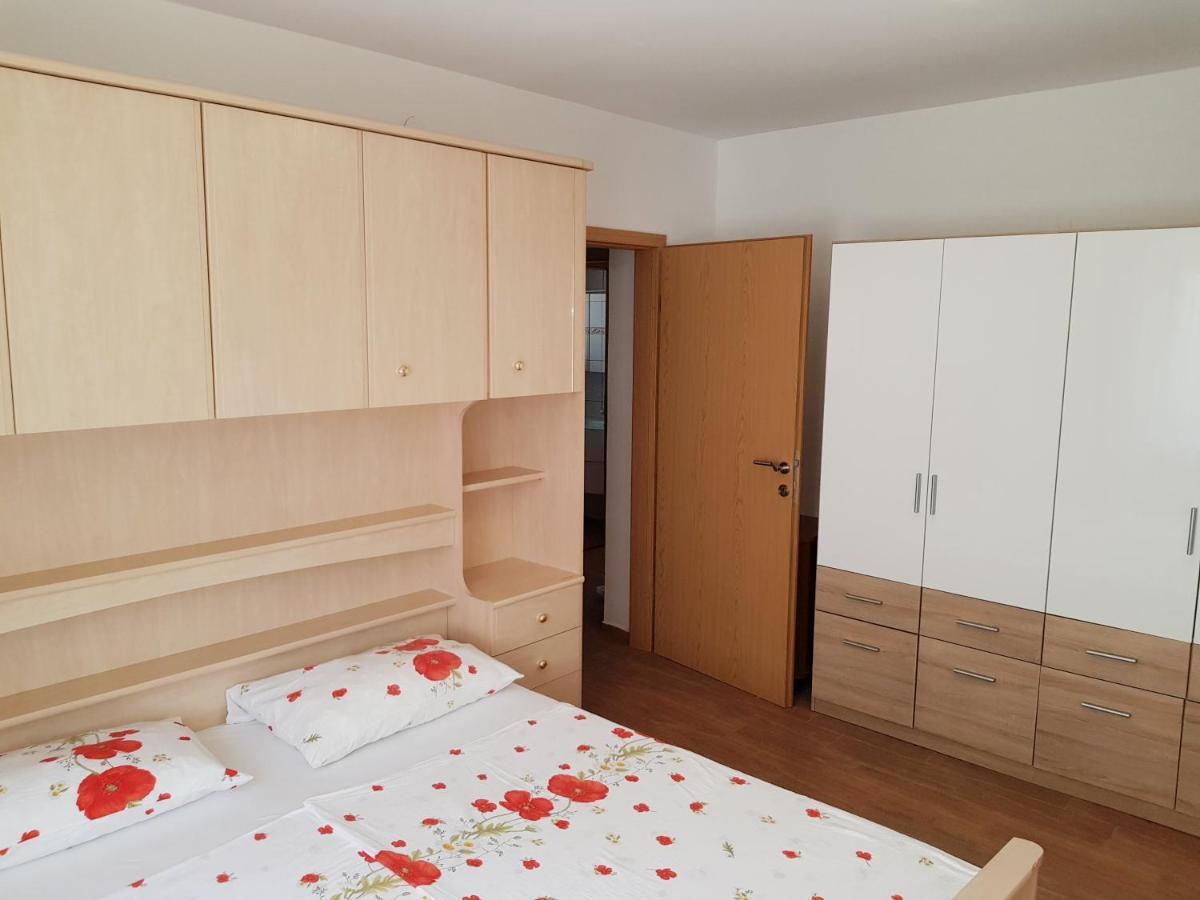 Apartments Vila Tisa Mali Lošinj Eksteriør bilde