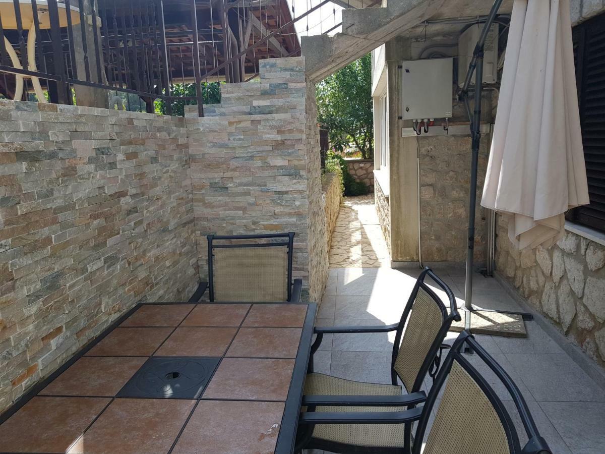 Apartments Vila Tisa Mali Lošinj Eksteriør bilde