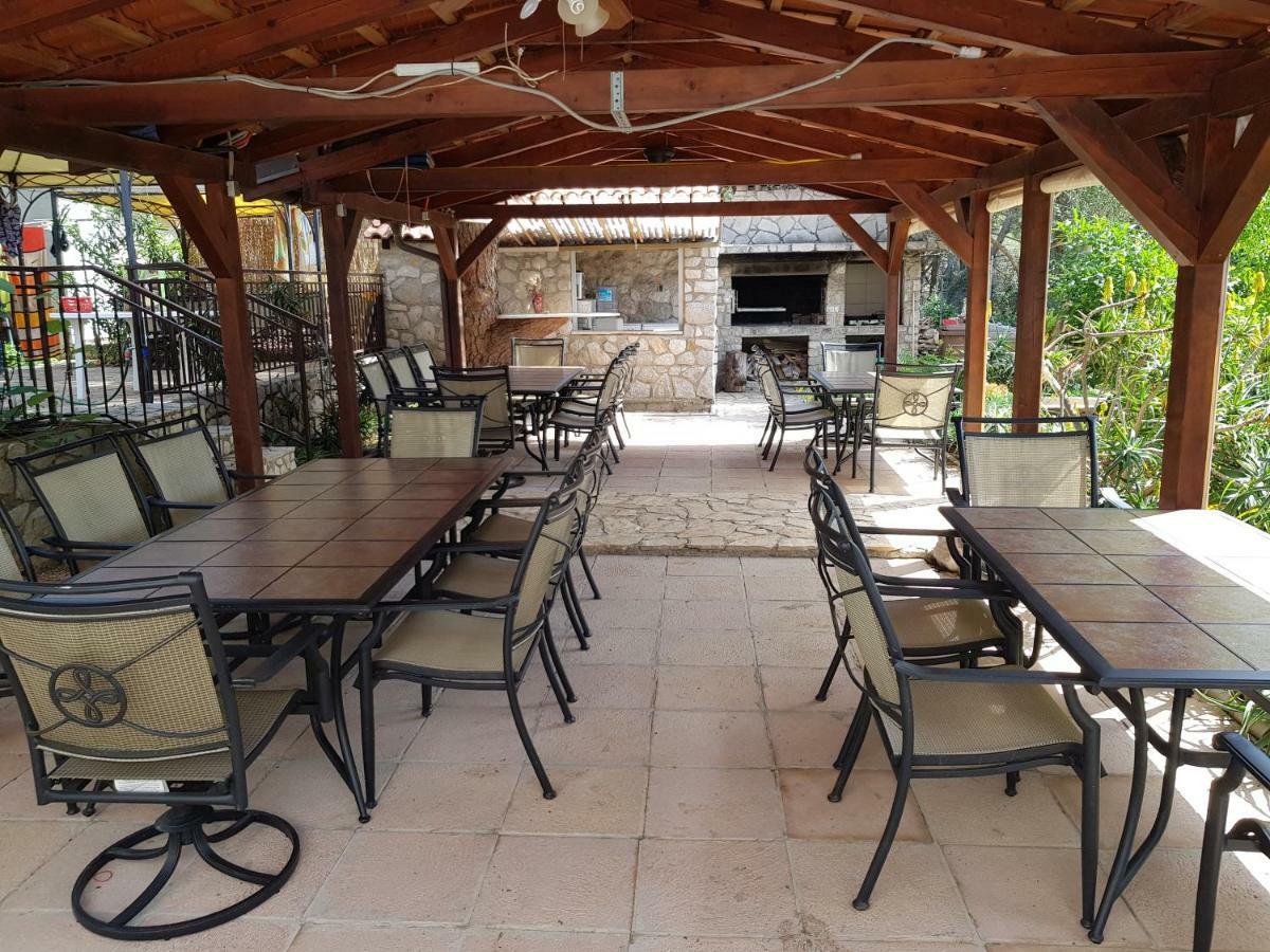 Apartments Vila Tisa Mali Lošinj Eksteriør bilde