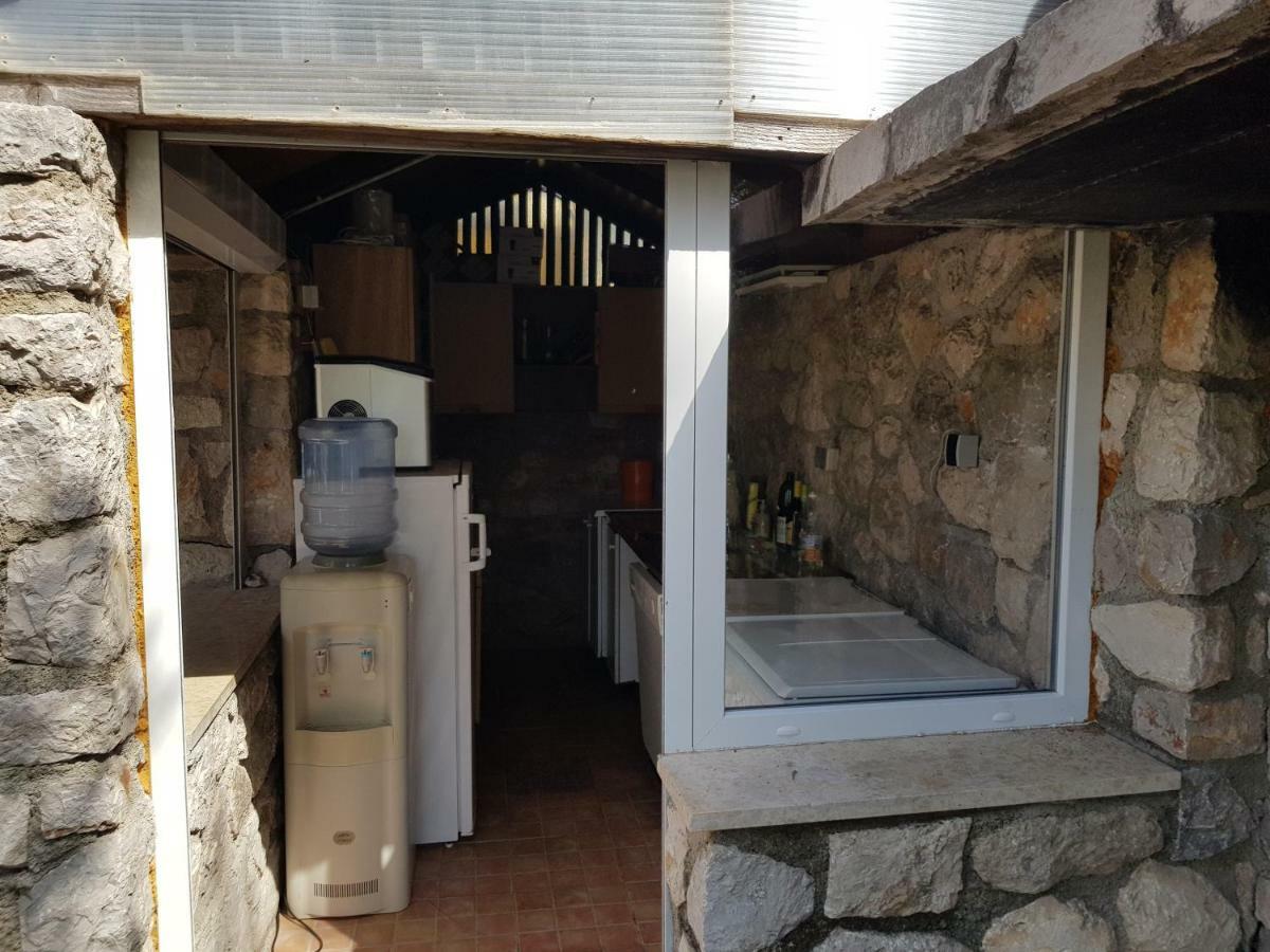Apartments Vila Tisa Mali Lošinj Eksteriør bilde